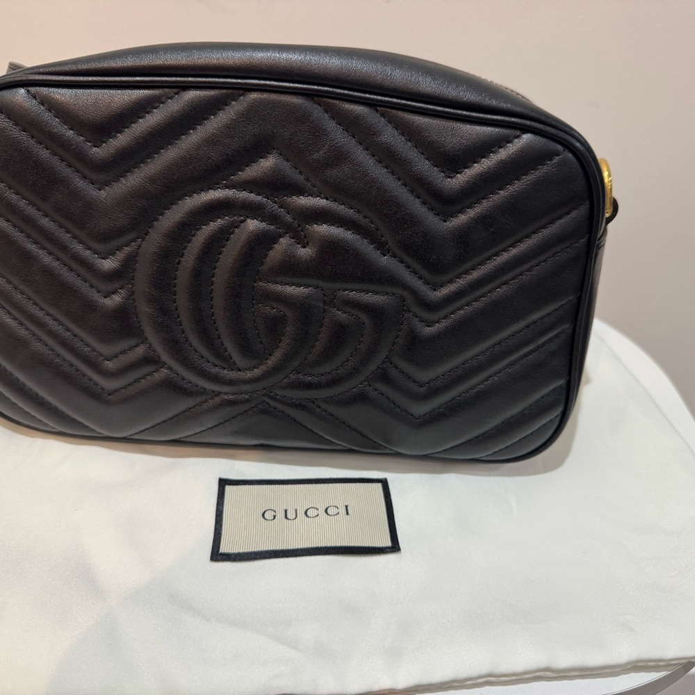 GG Marmont small camera bag - Picture 2 of 13